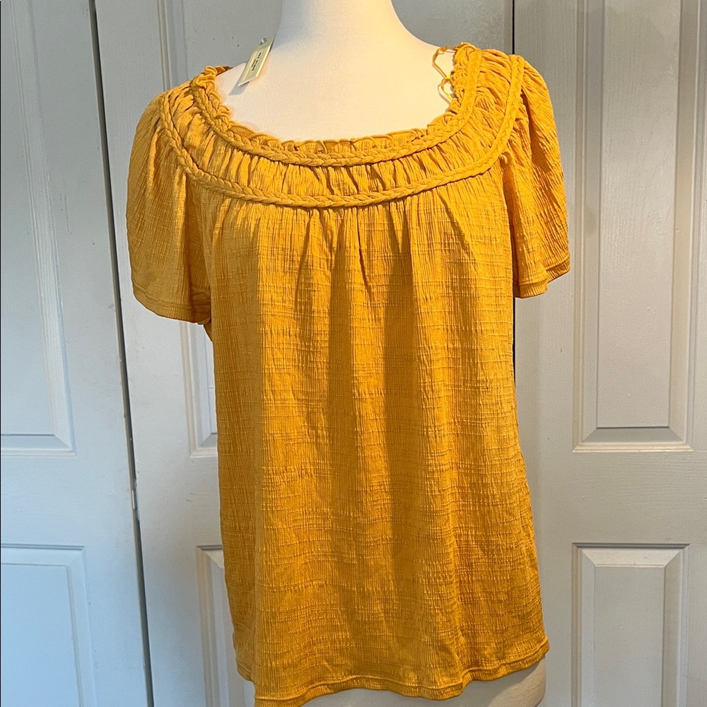 MAX STUDIO LONDON  Yellow Ruffled Women's Top